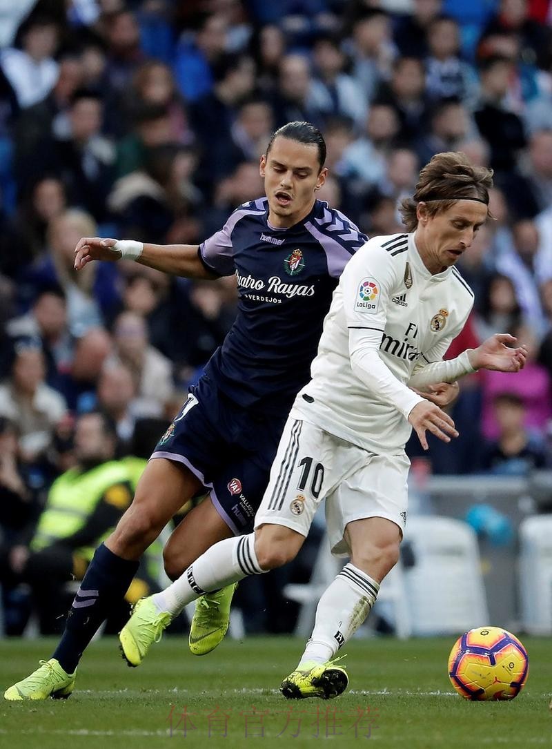 皇马官方:塞巴略斯左腿半膜肌受伤&肌腱受损 皇马官方:塞巴略斯左腿半膜肌受伤&肌腱受损